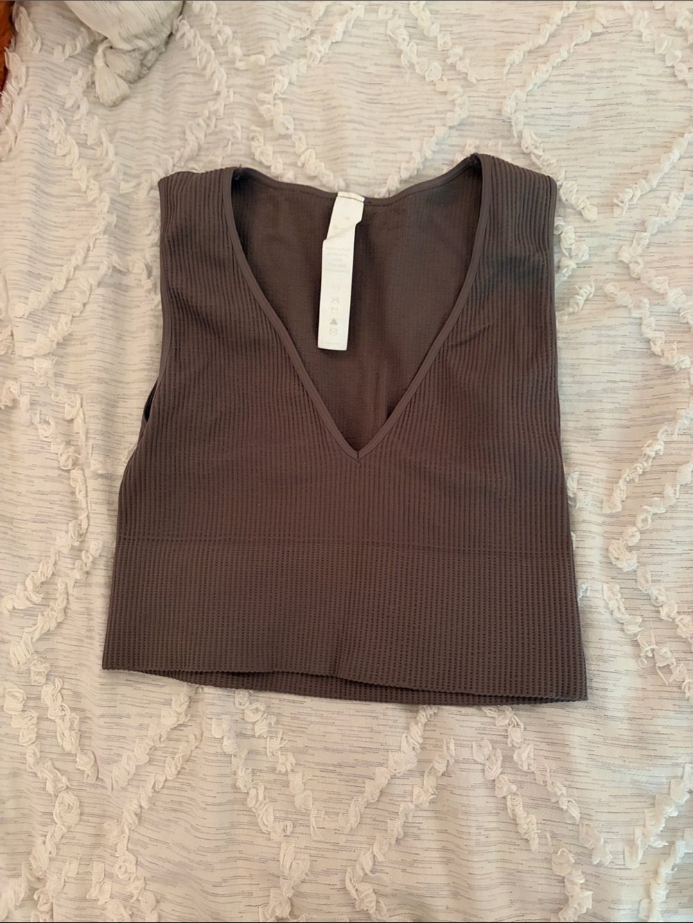 V-Neck Ribbed Cropped Tank Top - Brown